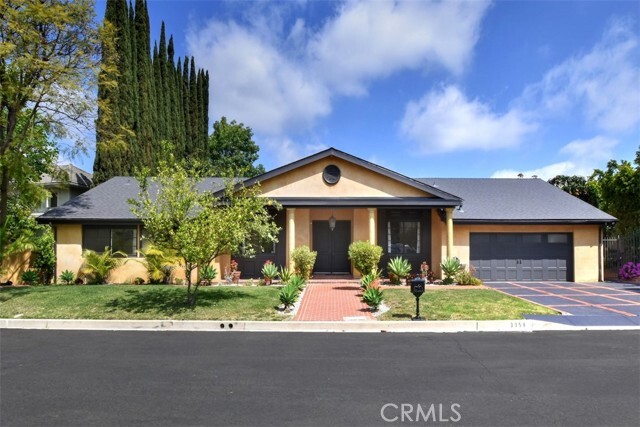 Foto principal - 3358 Red Rose Dr