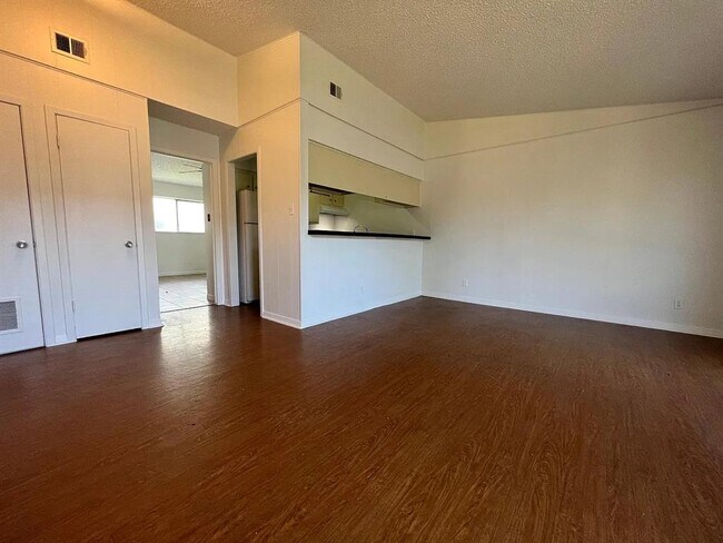 Foto del edificio - 612 W 51st St