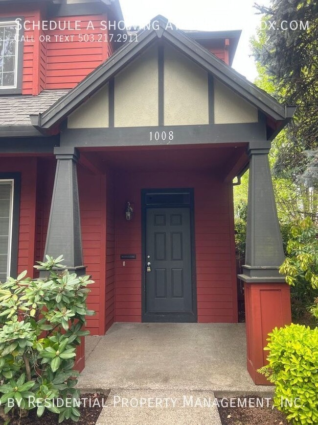 Building Photo - 1008 SE Bacarra St