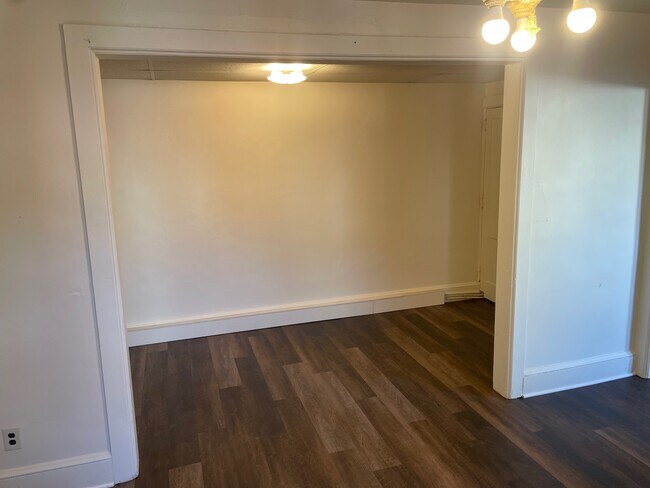 Foto del edificio - 501 W Market St