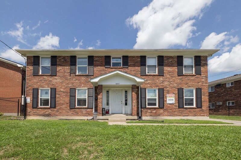 4808 Saddlebrook Ln, Louisville, KY 40216 Condo for Rent in