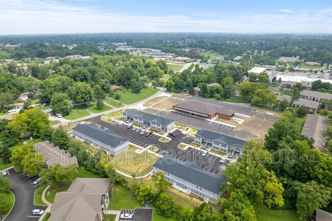 Building Photo - 7302 Tiger Way 102