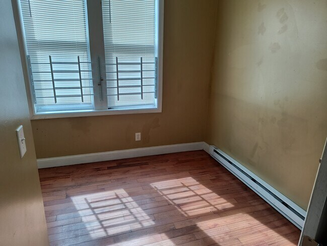 Foto del edificio - 1841 W Huntingdon St