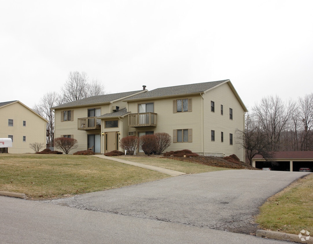 6378 St Andrews Dr, Canfield, OH 44406 Apartments at 6378 St Andrews