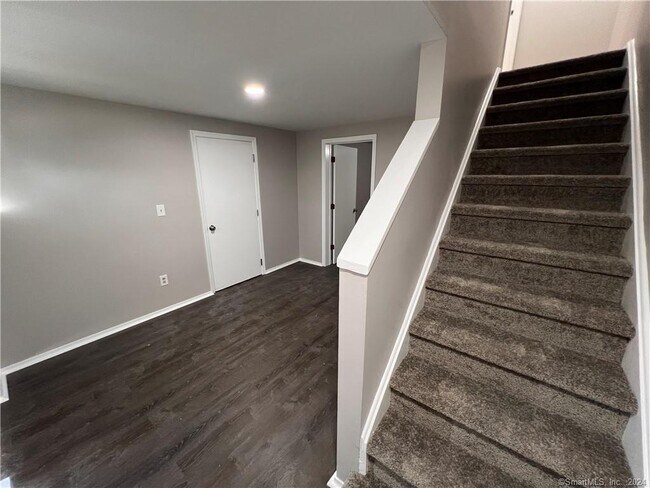 Foto del edificio - 501 Howard Ave