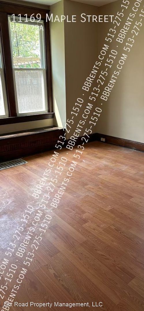 Foto del edificio - 3 br, 2 bath House - 11169 Maple Street,
