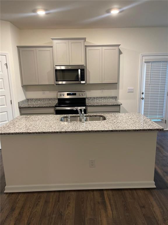 Building Photo - 1562 Gray Br Ct