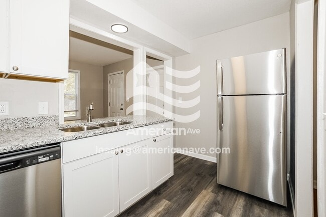 Foto del edificio - 2031 N Green Rd