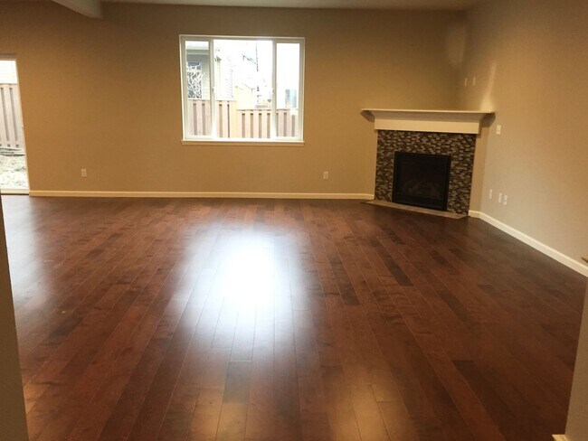 Foto del edificio - Charming 5 BD* 2.5 BA* Single Family Home ...
