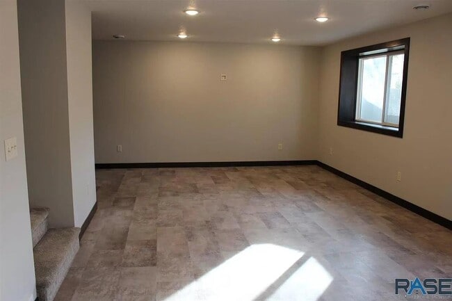 Building Photo - 1115 N Union Ave