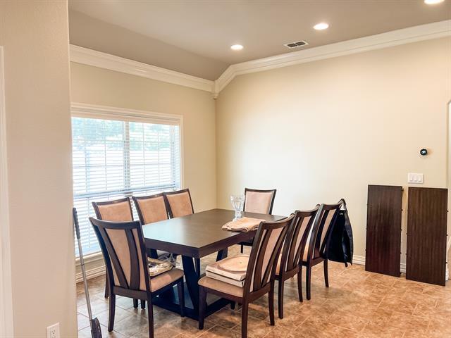 Foto del edificio - 6301 Huntington Pl
