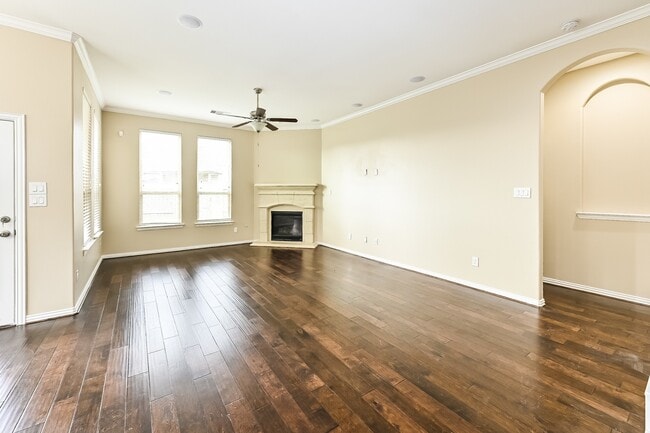 Foto del edificio - 3854 Enchanted Timbers Ln