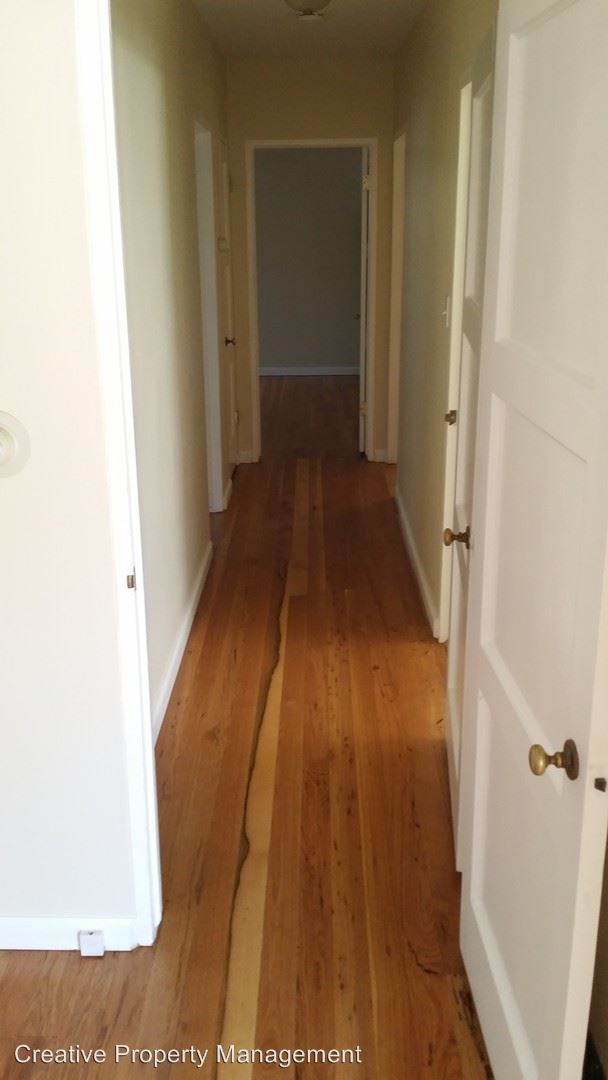 Foto del edificio - 820 E Cypress St