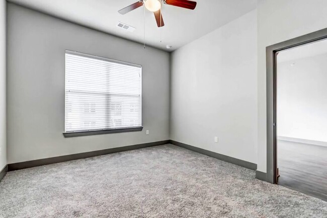 Building Photo - You dream it, we build it, 2Br