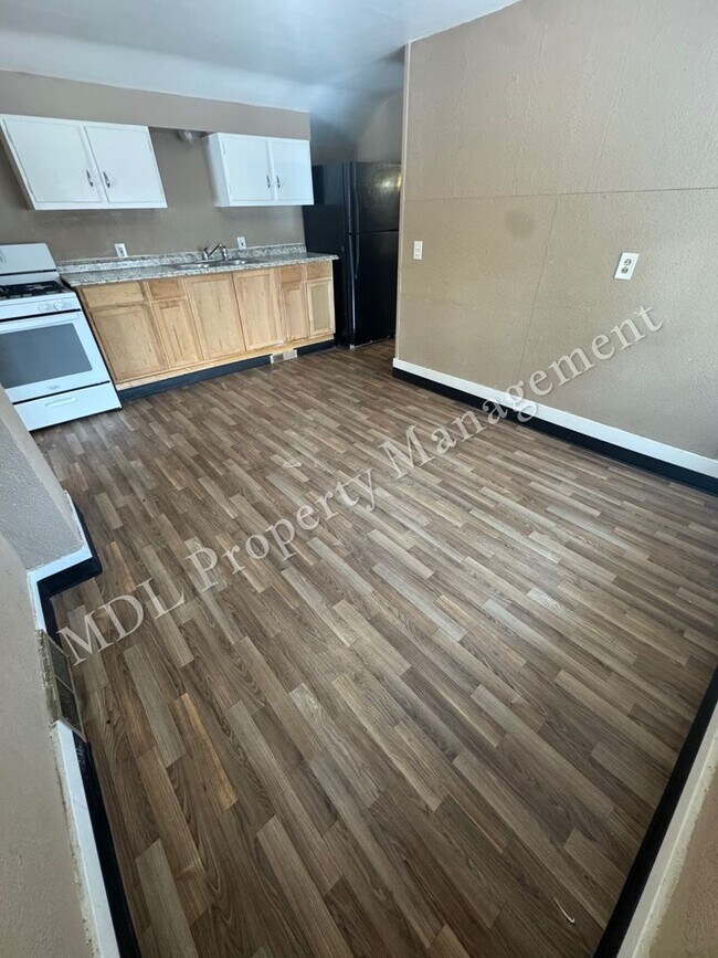 Foto del edificio - 909 Mackinaw St