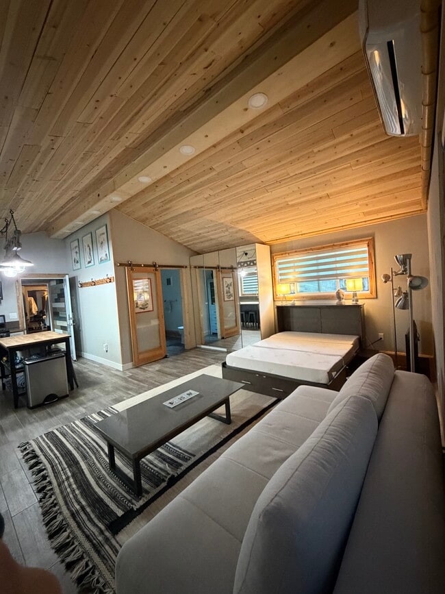 Building Photo - 7711 Owensmouth Ave