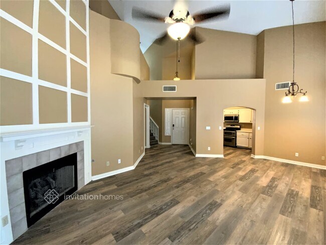 Building Photo - 2916 Sterling Silver St