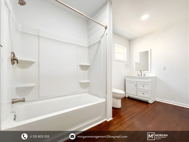 Building Photo - 193 W 8th St