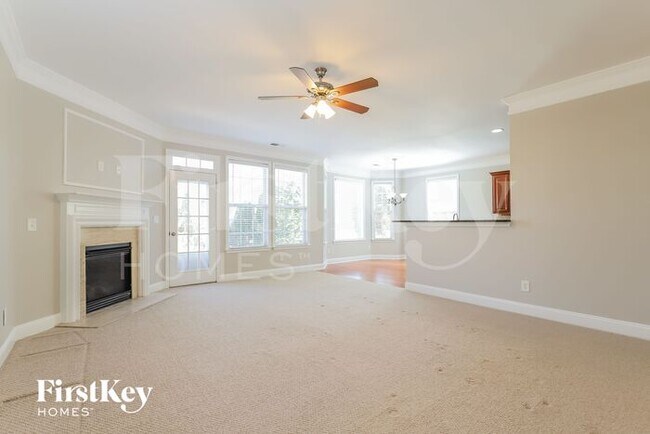Foto del edificio - 3453 Blanding Ct
