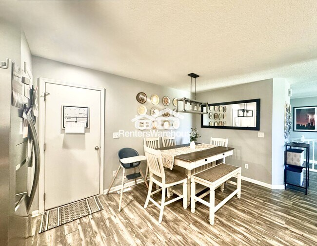 Foto del edificio - 832 SW Springfield Dr