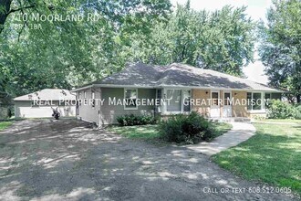 Building Photo - 710 Moorland Rd