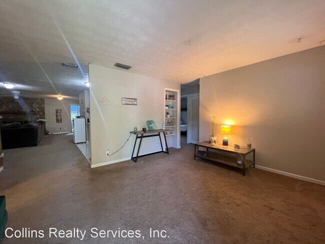Foto del edificio - 3 br, 2 bath House - 4447 Melvin Circle West