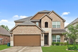 Building Photo - 16401 Olive Sparrow Dr