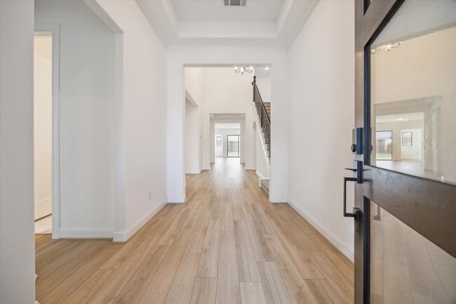 Foto del edificio - 28207 Cedar Peak Dr