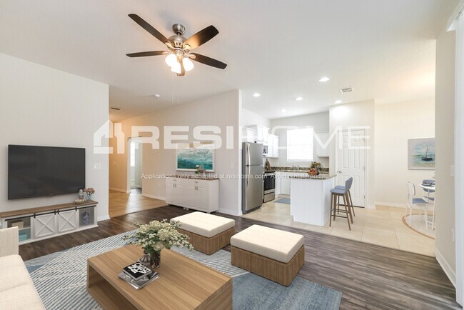 Foto del edificio - 215 Highland Meadows Ave