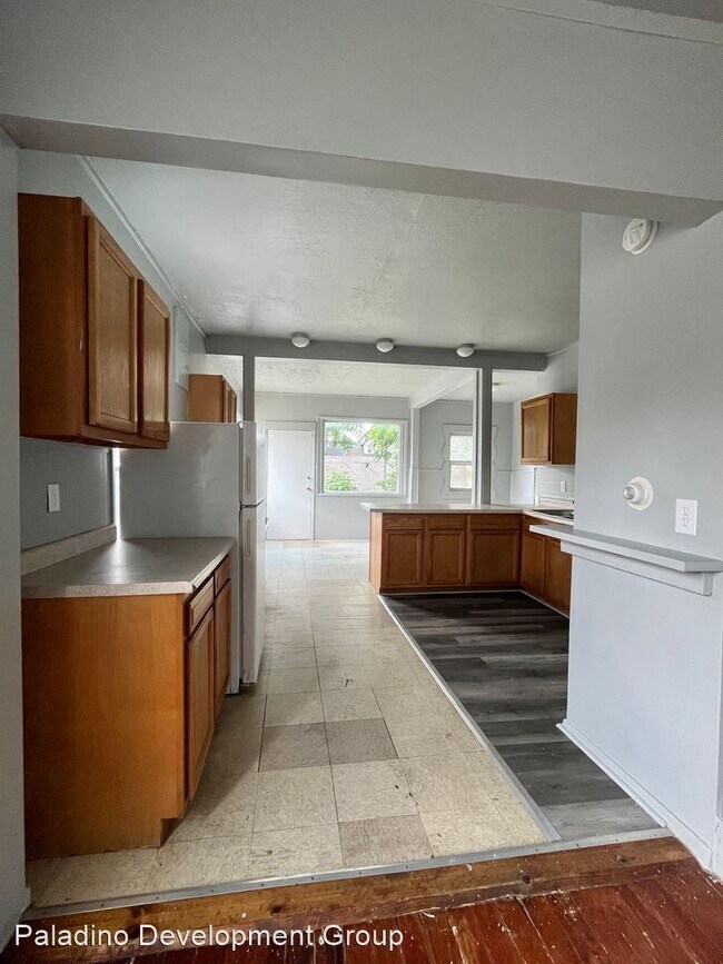 Building Photo - 2 br, 1 bath House - 4201 Cumings