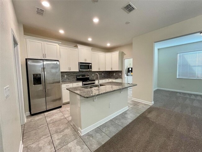Building Photo - 11854 Sonnet Ave