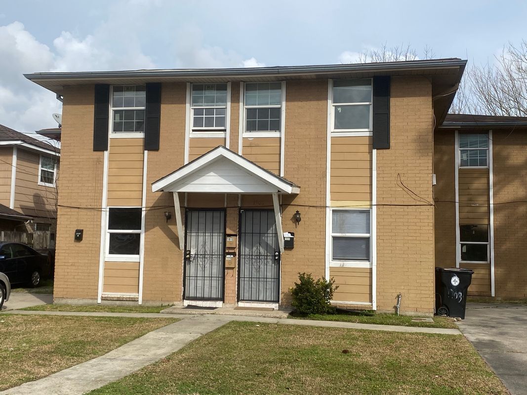 Foto principal - 1910 Pace Blvd
