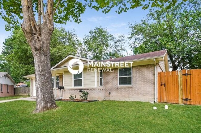 Foto del edificio - 3 Bedroom Pet-Friendly Home in Garland, TX with Main Street Renewal