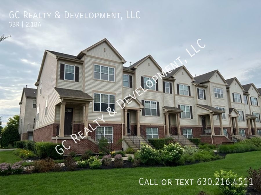 Primary Photo - ***LEXINGTON PARK / 2162 SF FT END UNIT / ...
