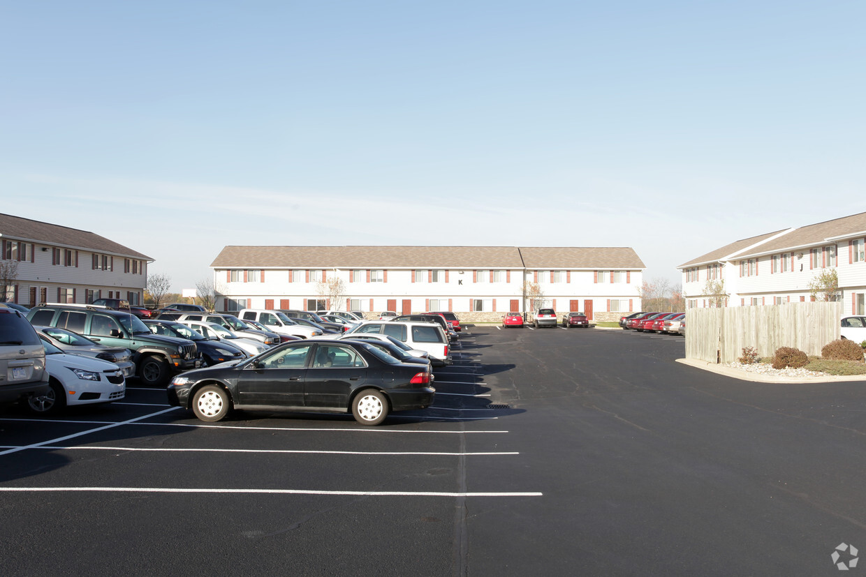 Building Photo - Trio Townhomes