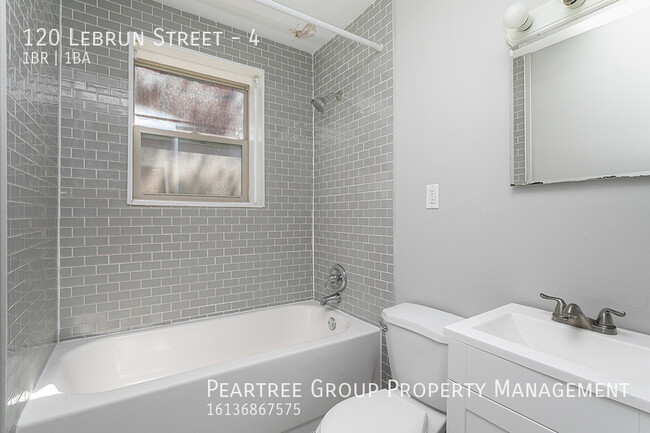 Photo du bâtiment - Lovely Lebrun//1 Bedroom 1 bathroom Apartment