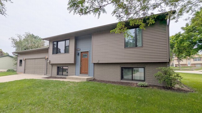 Foto del edificio - 4810 19th Ave NW