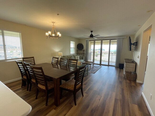 Foto del edificio - Top Floor Opukea Three Bedroom/Two Bathroo...