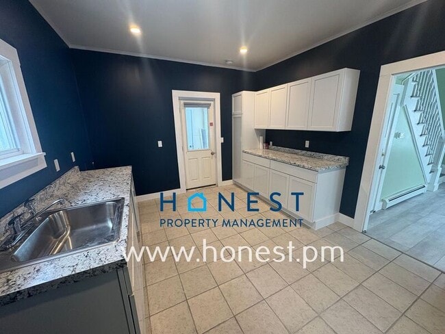 Building Photo - 101 Sabbatus Street