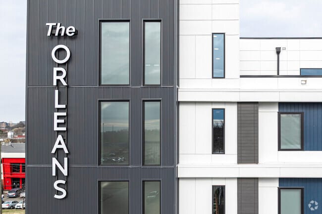 Building Photo - The Orleans