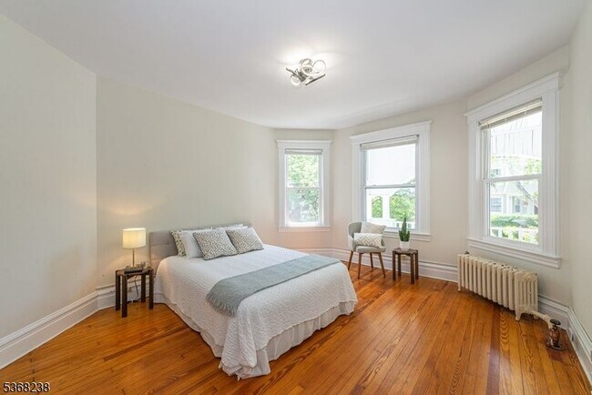 Foto del edificio - 207 Hillside Ave