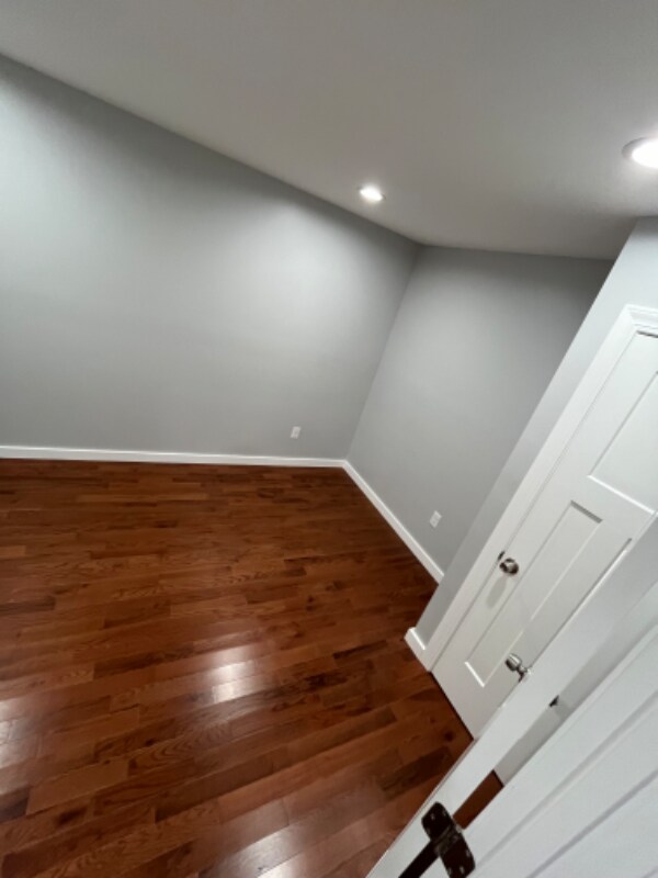 Building Photo - 48 Charterhouse Ave