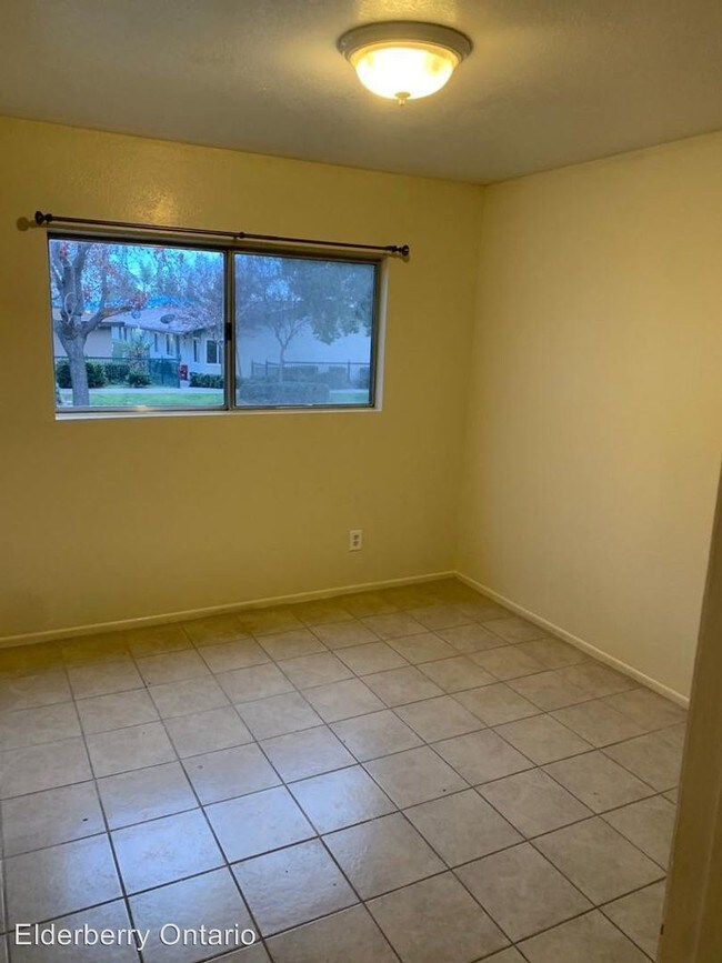 Foto del edificio - 251 N Elderberry Ave