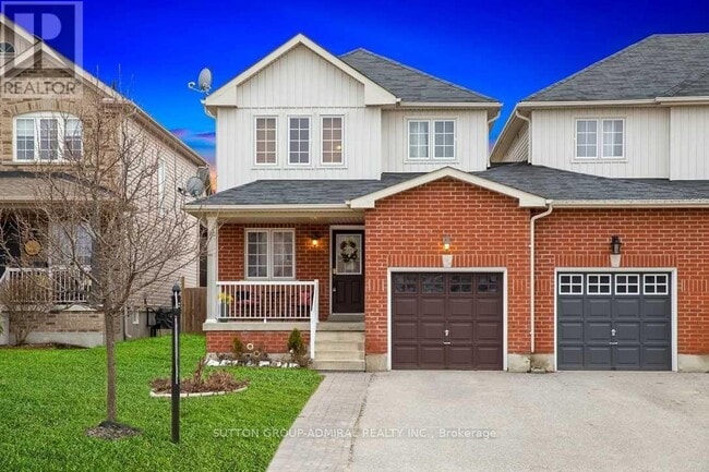 Building Photo - 152 Stonemount Crescent