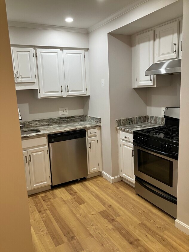 716 Springbrook Cir Unit 716, Portsmouth, NH 03801 Condo for Rent in