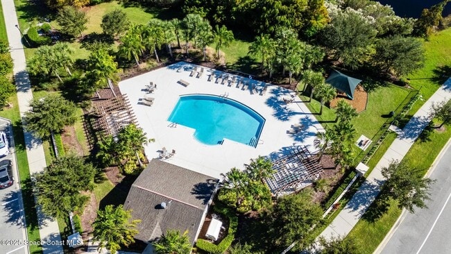 Building Photo - 6913 Vista Hermosa Dr