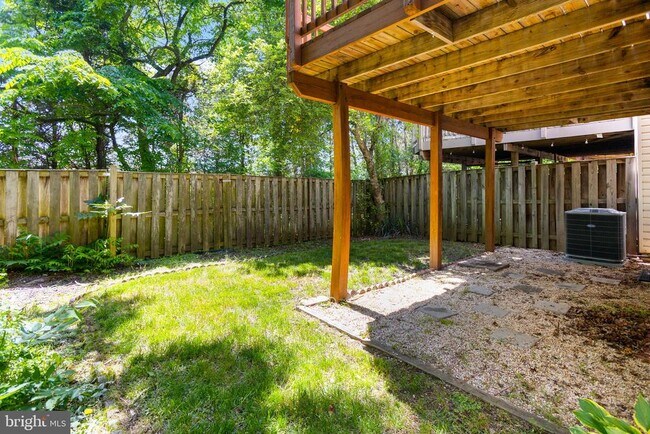 Building Photo - 6517 Insignia Ct