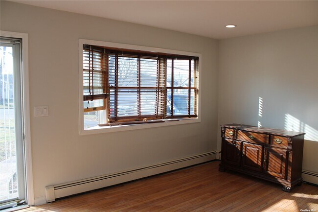 Building Photo - 209 Norma Ave