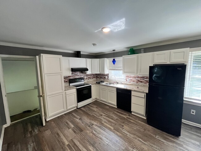 Foto del edificio - 1308 Carroll Heights Rd