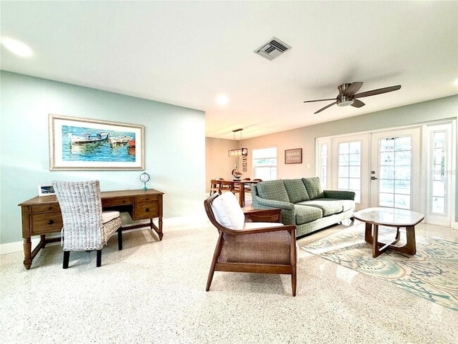 Photo - 10133 4th St E House